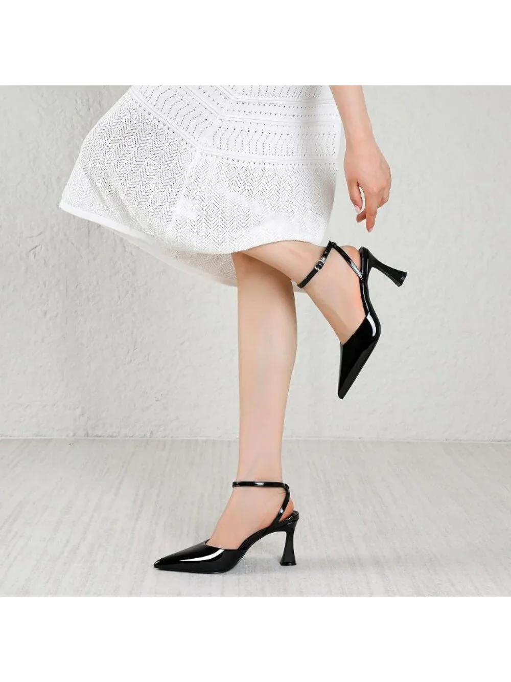 N/A comfortable heels